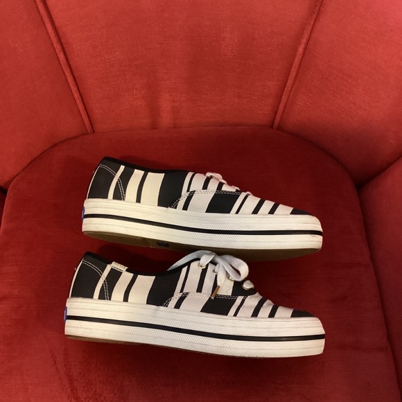 Striped shoe bundle Kate Spate Keds Size 6 and Vans size 6.5 - Picture 3 of 13